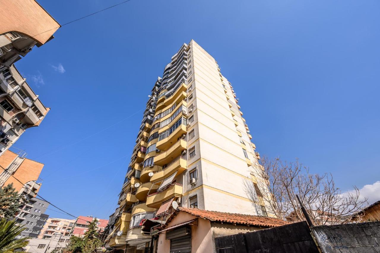 Miku Apartment-Modernly Designed Downtown Tirana Exterior foto